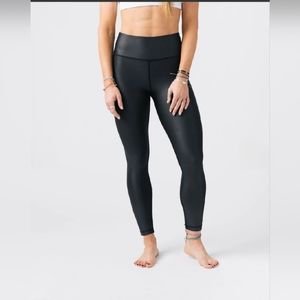 ZYIA Black Metallic Light n Tight Hi-rise 7/8 #1096